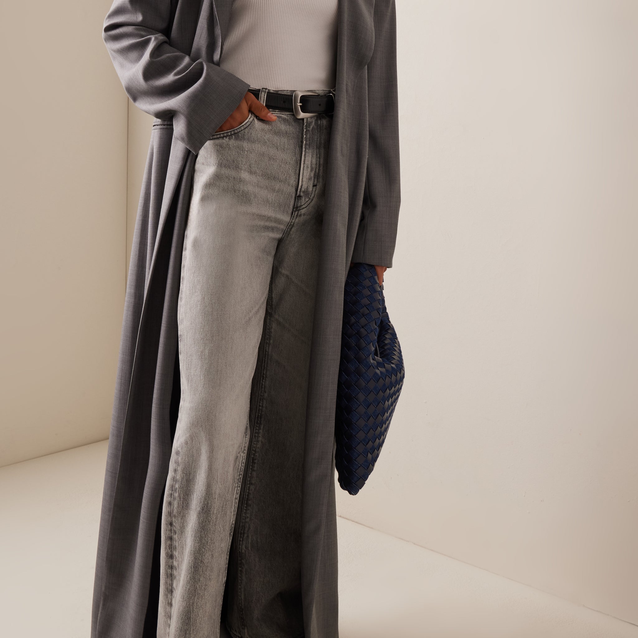 HAIKURE Korea Rigid Jeans in Grey